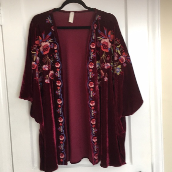 Giddy Up Glamour Other - Women’s Kimono